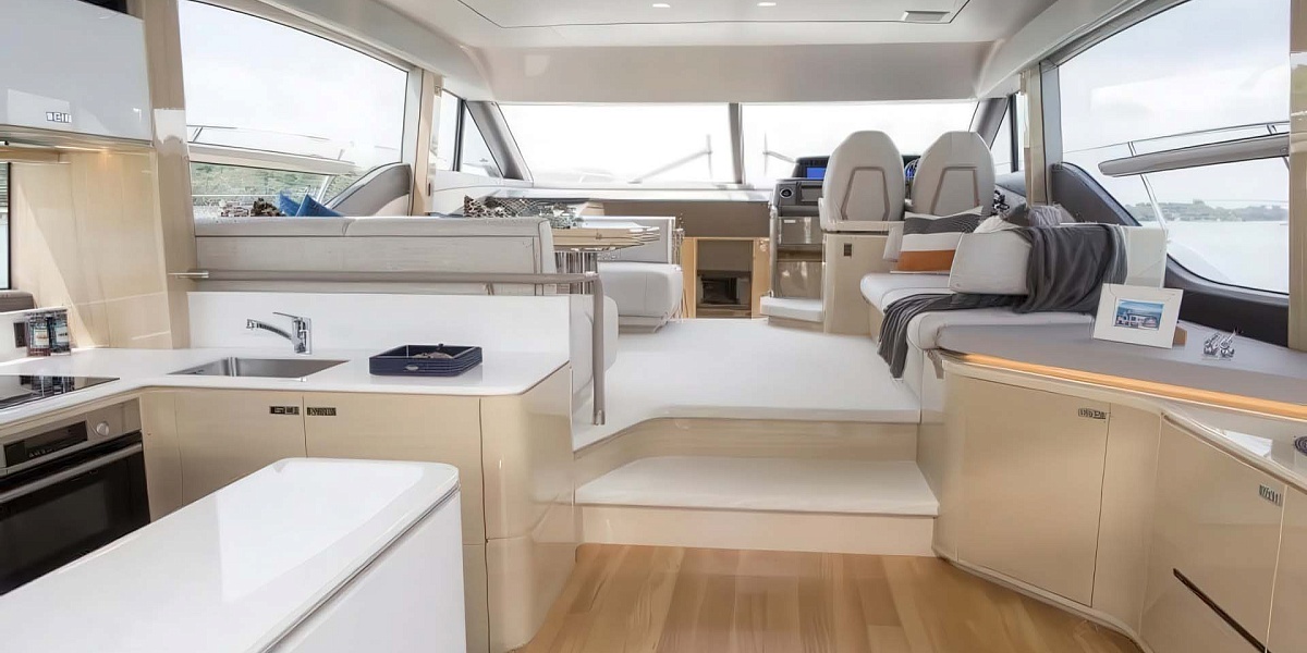 Аренда яхты Princess F55 Risa на Пхукете